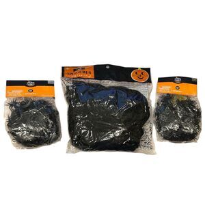 Hyde and Eek! Halloween Set 300 Piece Plastic Spiders and 1 Bag Spider Webs